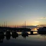 Dom Loron Apartamento Poreč