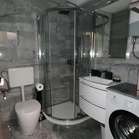 Dom Loron Апартаменти