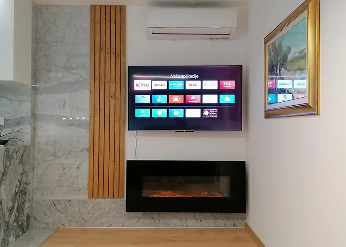 Dom Loron * 波雷奇